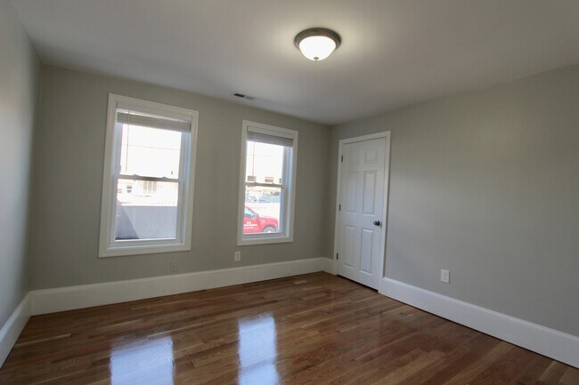 Building Photo - 23 Calumet St