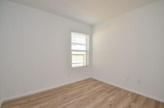 Building Photo - 18119 Rockvine Dr