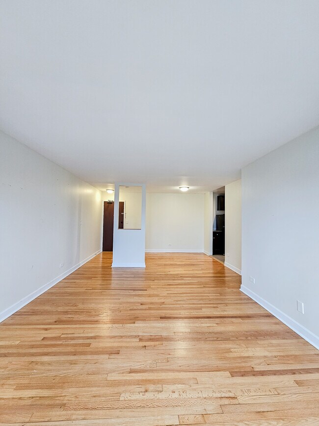 Foto del edificio - 1774 W Highland Ave