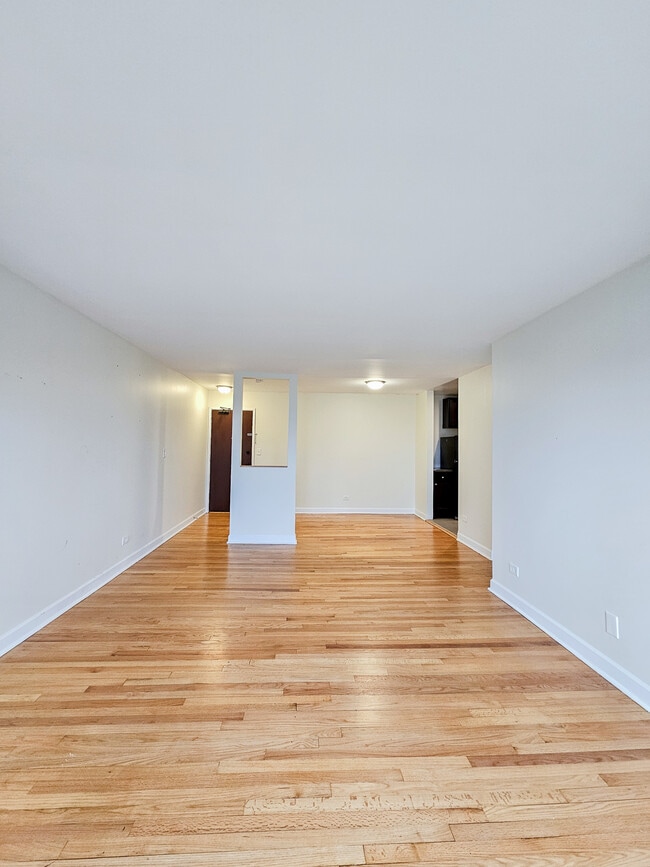 Building Photo - 1774 W Highland Ave
