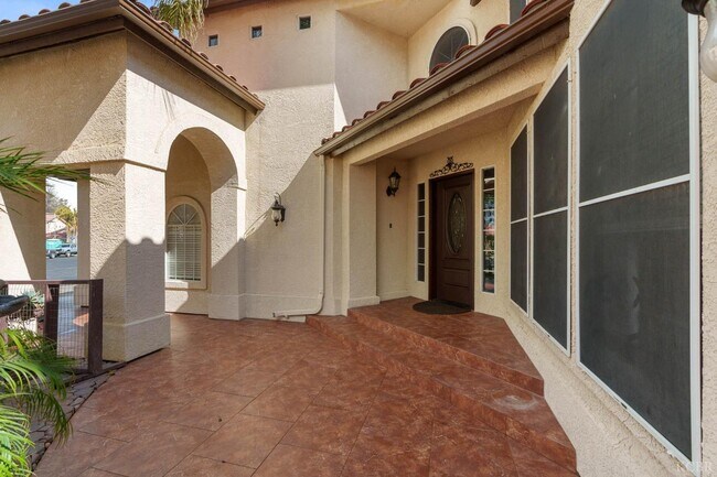 Building Photo - 960 Vista Pl