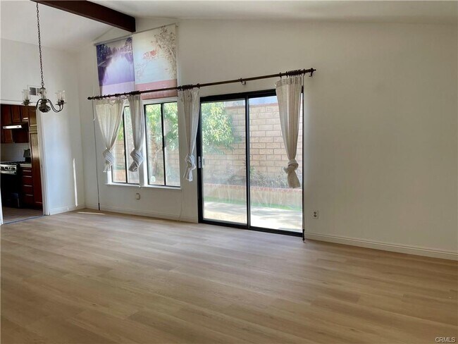 Foto del edificio - 1214 Vassar Ln