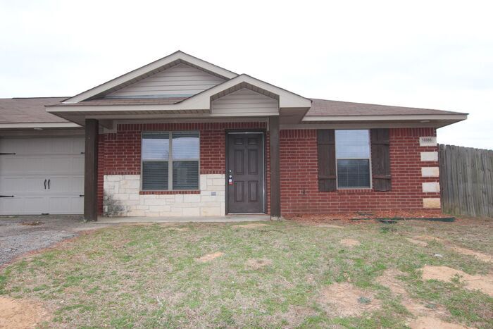 Primary Photo - Coming Soon: 2 Bedroom Duplex in Lindale!