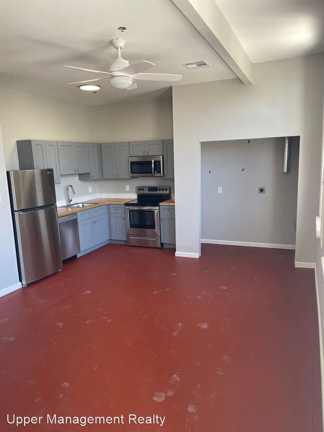 Building Photo - 2 br, 1 bath Apartment - 2103- 05 Baronne ...