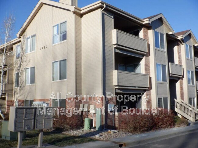 Foto del edificio - 1830 W Centennial Dr