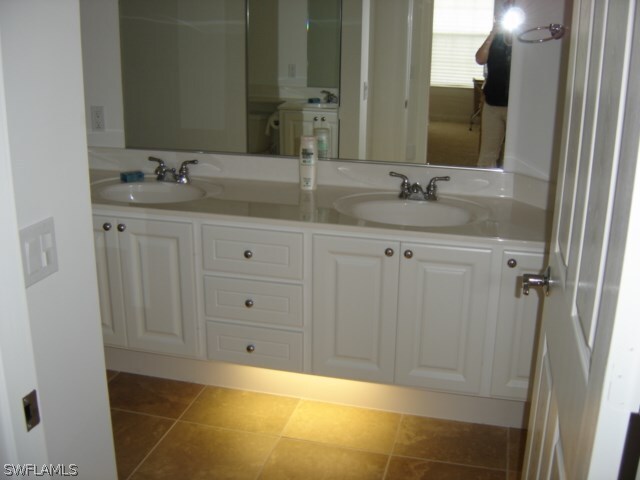 Foto del edificio - 7450 Emilia Ln