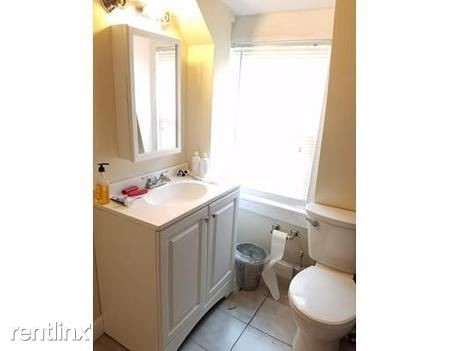 Building Photo - 1 br, 1 bath Apartment - 4 Harvard Pl