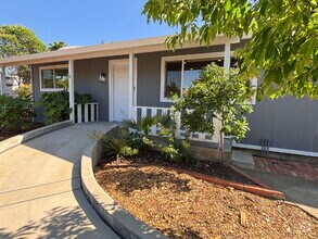 Building Photo - 5040 Bonwell Dr