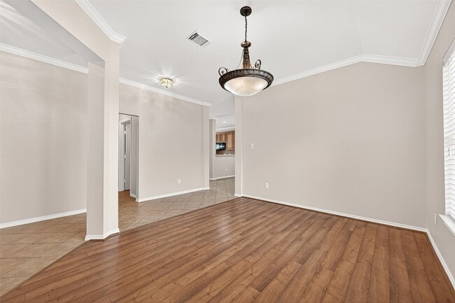 Foto del edificio - 1646 Martin Lake Dr