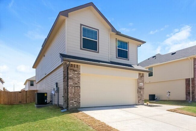 Foto del edificio - 8333 Yaupon Holly Trl