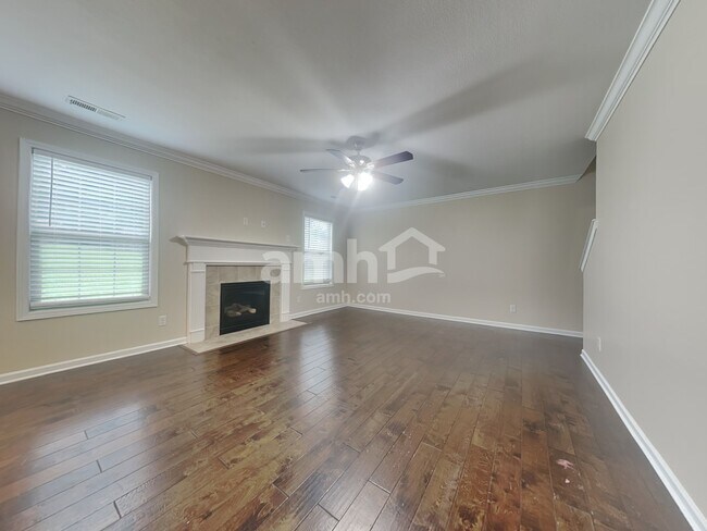Building Photo - 7315 Redwing Lane