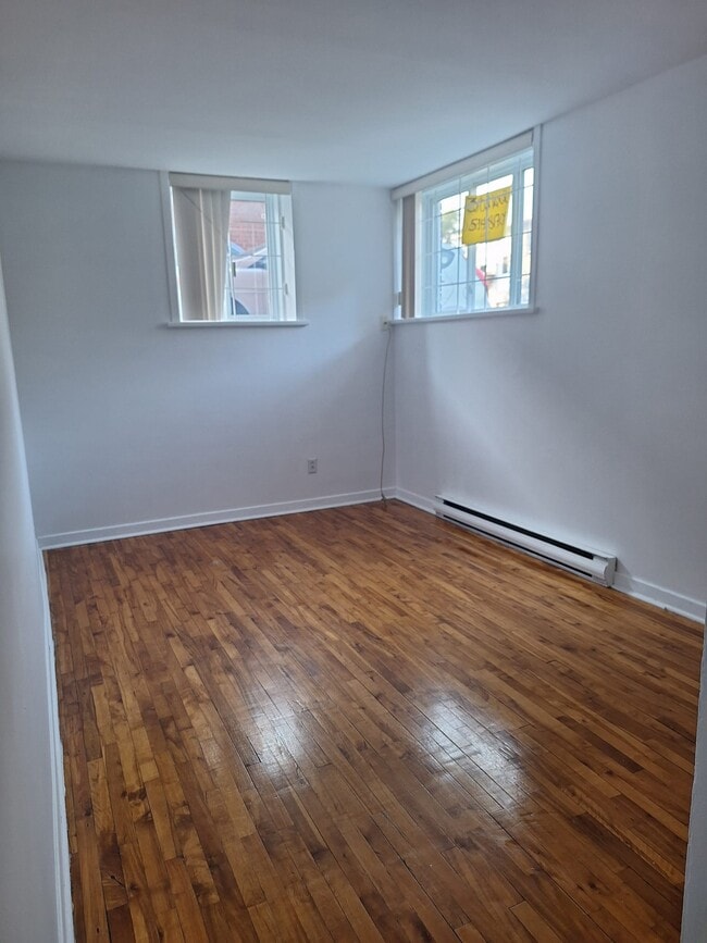 living room salon 14x12 - 986 Rue Préfontaine