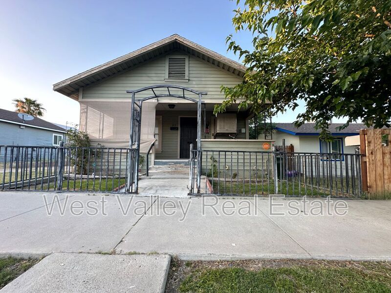 212 San Emidio St, Taft, CA 93268 House Rental in Taft, CA