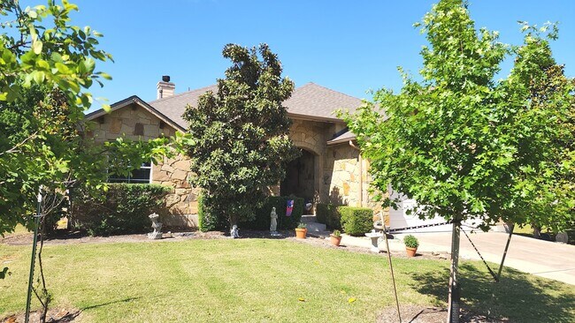Building Photo - 255 Harris Dr