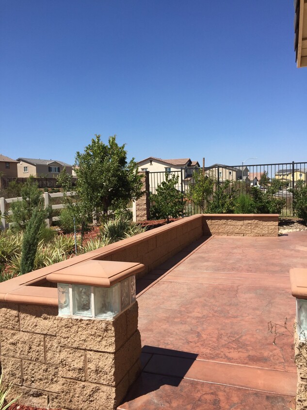 Patio to the unit - 28507 Cottage Way