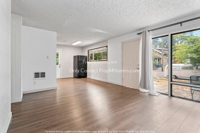 Foto del edificio - 112 SE 78th Ave