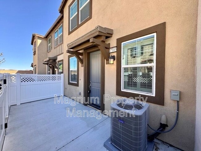 Foto del edificio - 34495 Agave Dr