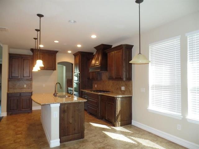 Building Photo - 1043 Enchanted Rock Dr