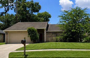 Building Photo - 24015 Farm Hill Dr