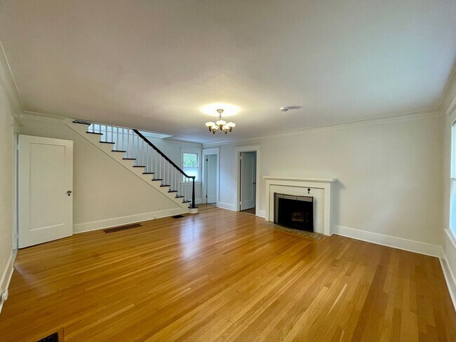 Foto del edificio - 2409 NW Raleigh St