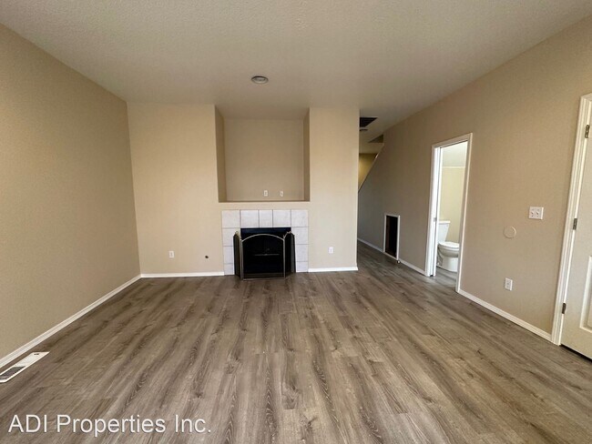 Building Photo - 3 br, 2.5 bath House - 3295 SW 179th Terrace