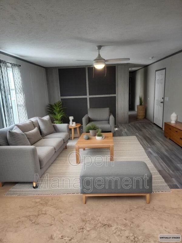 Building Photo - 511 E 1st St