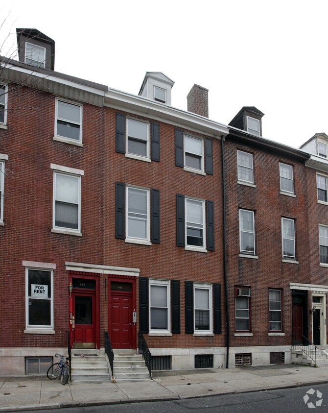 Primary Photo - 421 S 8th St