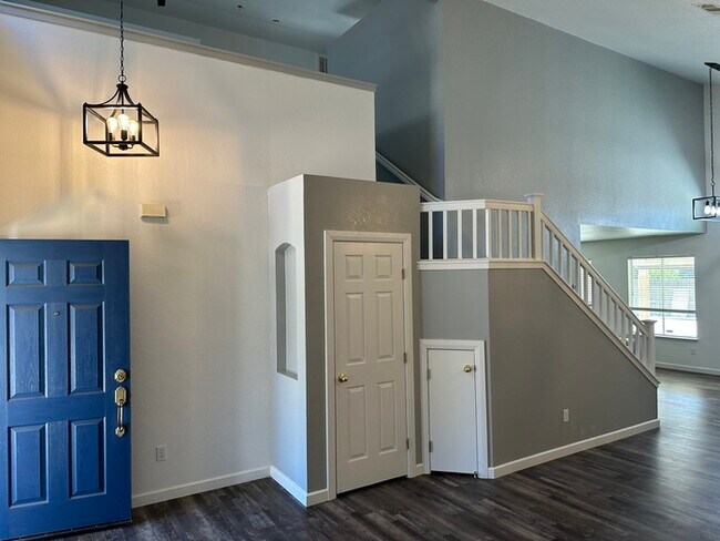 Building Photo - Stockton 3 Bedroom 2.5 Bedroom Weston Ranc...