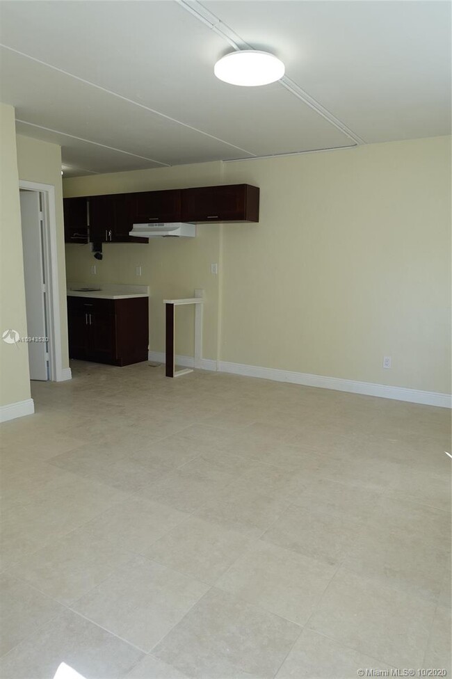Foto del edificio - 703 NW 19th Terrace