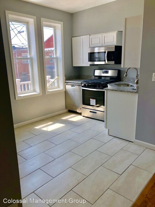 Building Photo - 4 br, 2.5 bath House - 121 N Monastery Ave