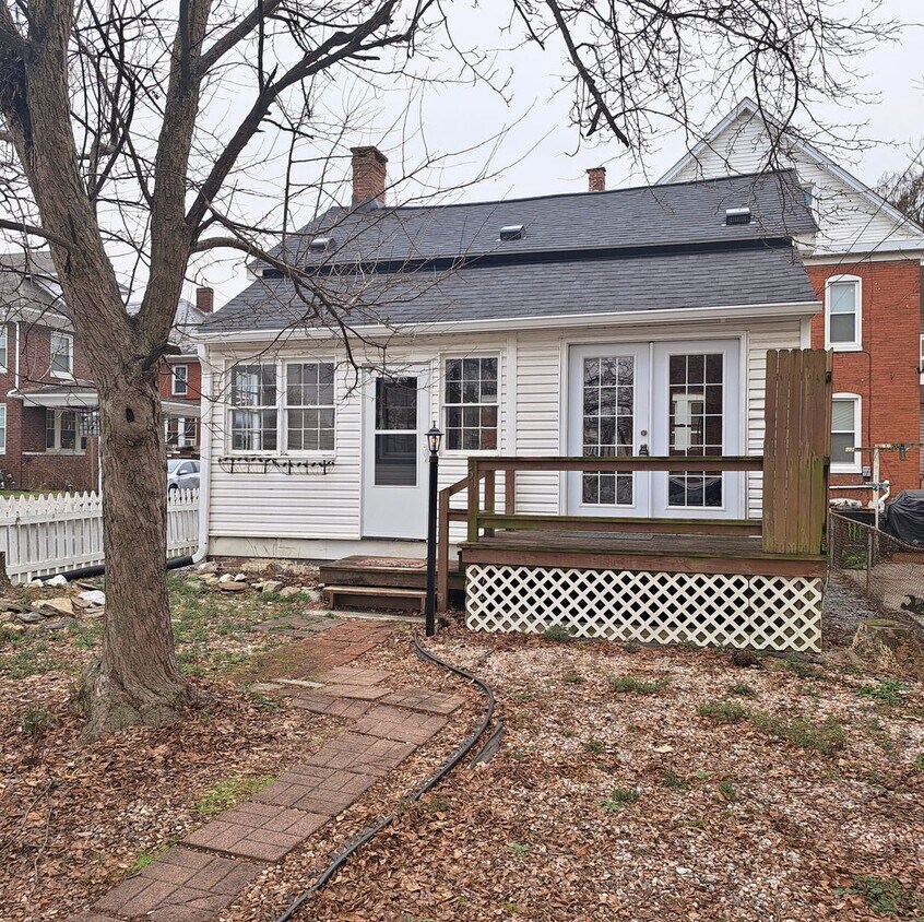 51 McAllister St, Hanover, PA 17331 House Rental in Hanover, PA