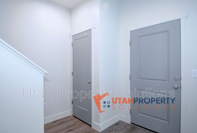 Building Photo - 437 S 960 W