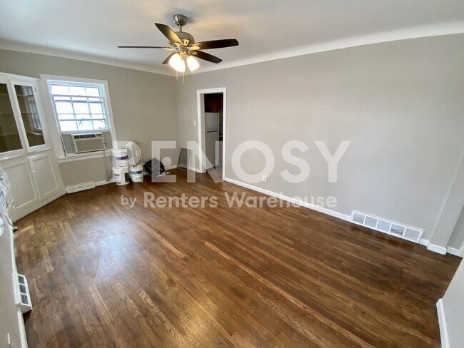 Foto del edificio - 1263 Ames St