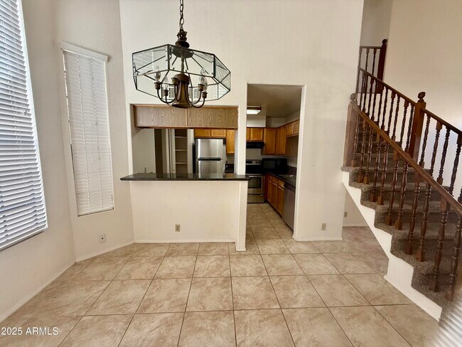 Building Photo - 4424 E Tanglewood Dr