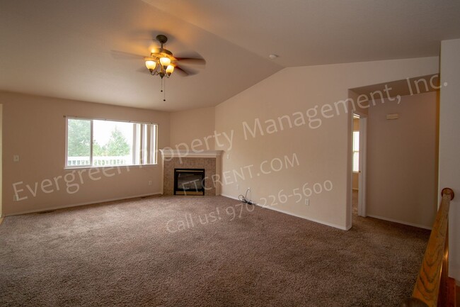 Foto del edificio - 413 Hawthorne Ave