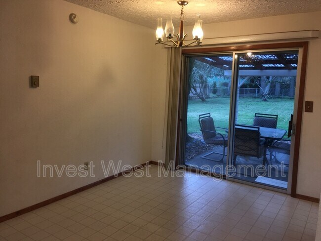 Foto del edificio - 9706 NW 10th Ave