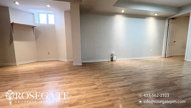 Photo du bâtiment - Spacious 3-Bedroom, 2-Bath Basement Unit i...