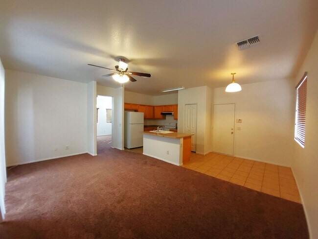 Building Photo - NICE AND AFFORDABLE IN SOUTH PHOENIX.