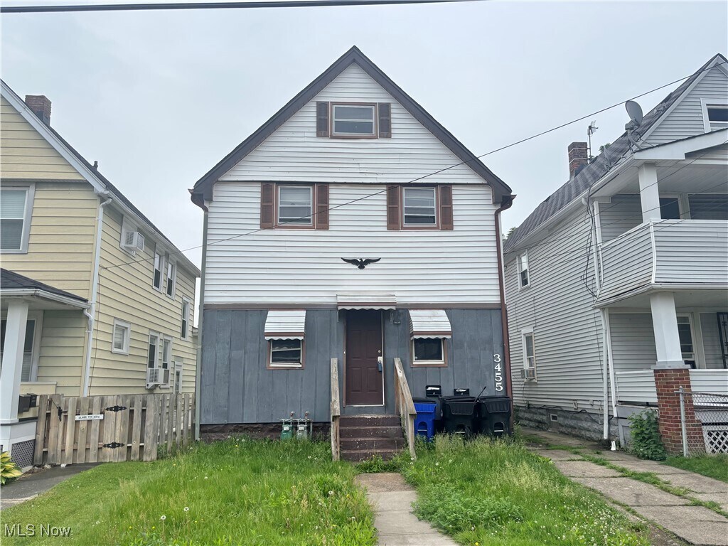 Primary Photo - 3455 W 49th St