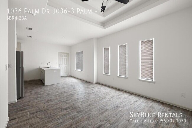 Foto del edificio - 1036 Palm Dr