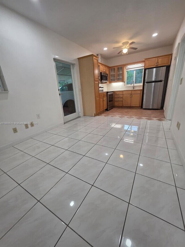 Building Photo - 24555 SW 167th Ave