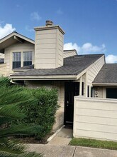 Building Photo - 13014 Leader St