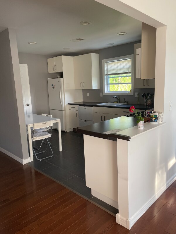 124 S 15th Ave Unit 2nd floor, Manville, NJ 08835 Room for Rent in