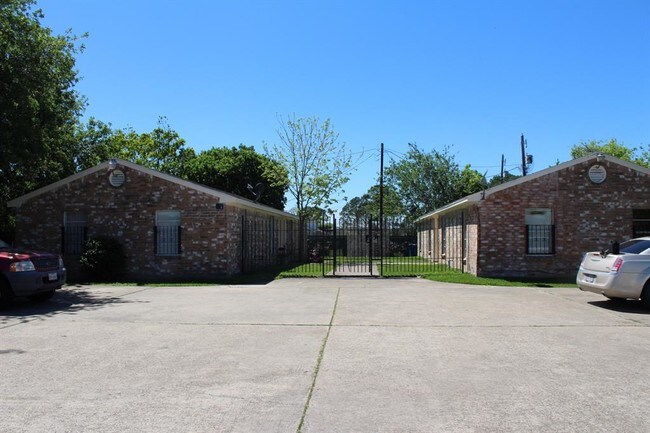 Foto del edificio - 220 Westward Ave