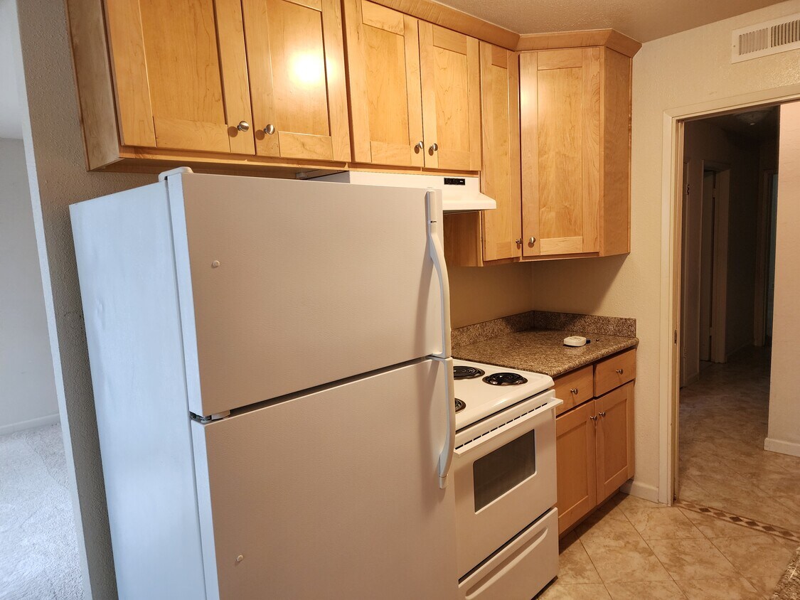 1124 Delna Manor Ln Unit Apartment 4, San Jose, CA 95128 Apartments