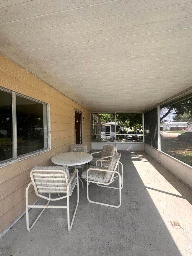 Foto del edificio - 11898 Cove Pl