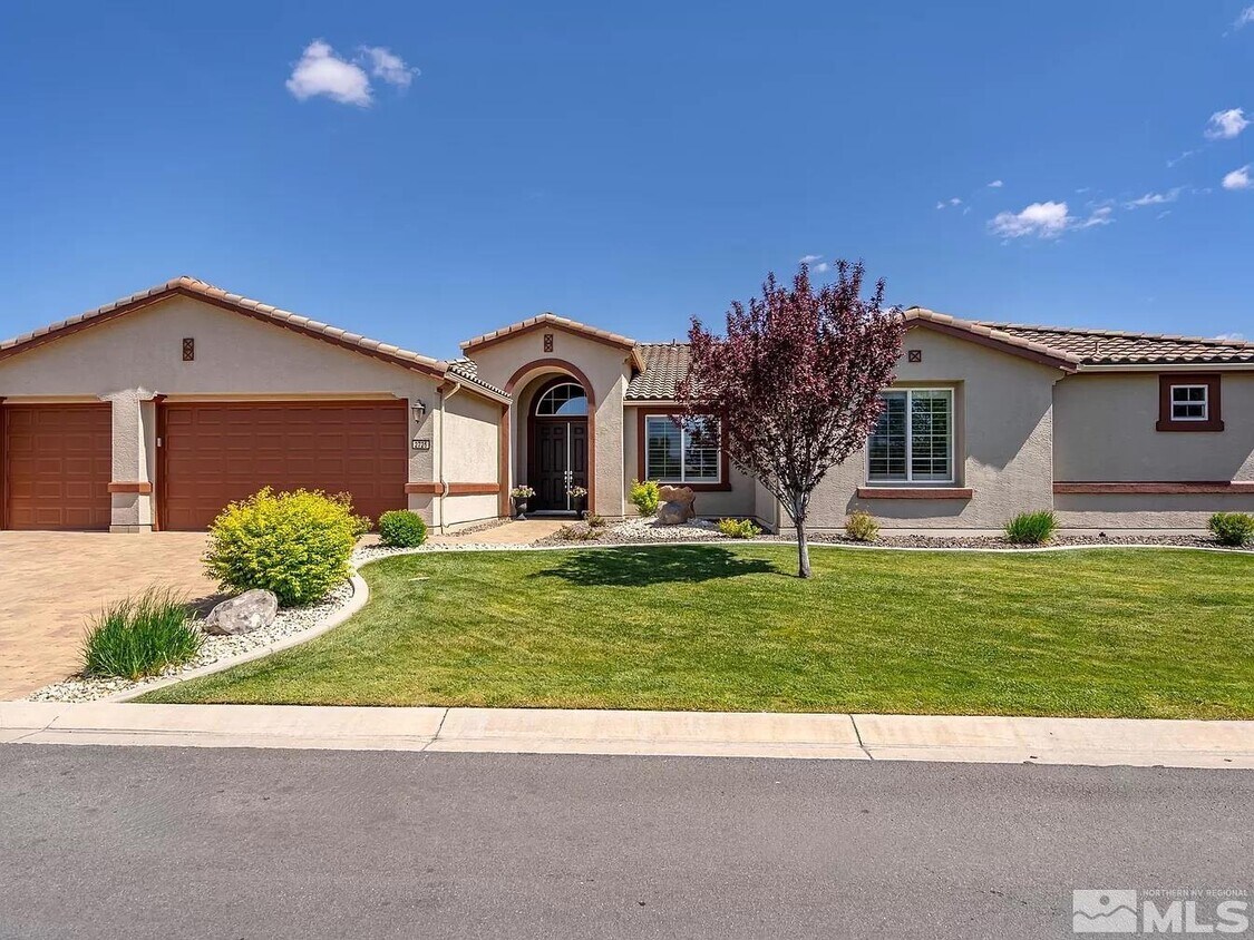 Primary Photo - 2725 Foxhunter Ln