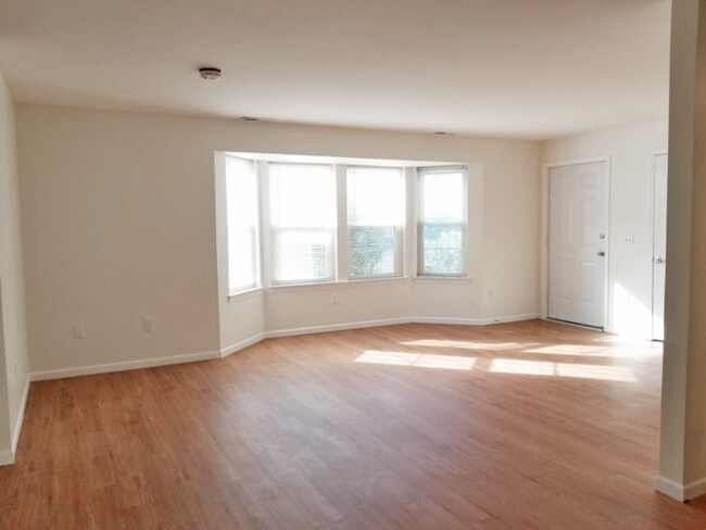 Foto del edificio - 22 Greenview Ln