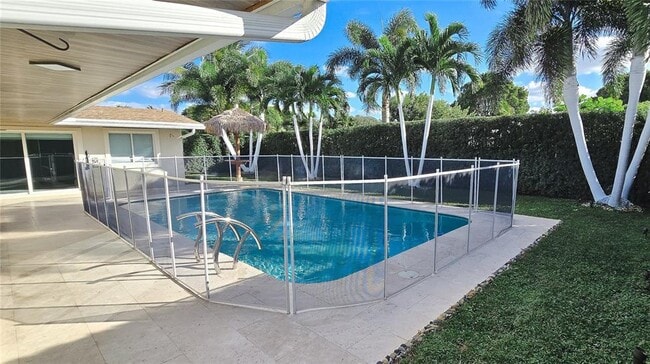Building Photo - 11700 NW 15th Ct