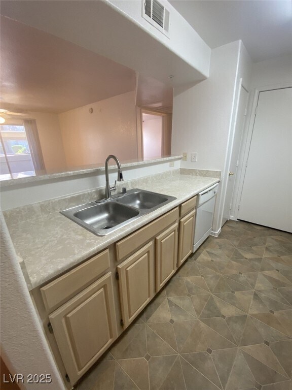 Foto del edificio - 555 E Silverado Ranch Blvd